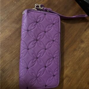 Unbranded Purple Quilted Leather Look Wristlet VGUC 😊😊